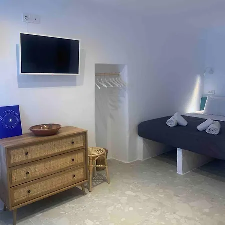 The House Of 8 Mykonos Aparthotel 3*