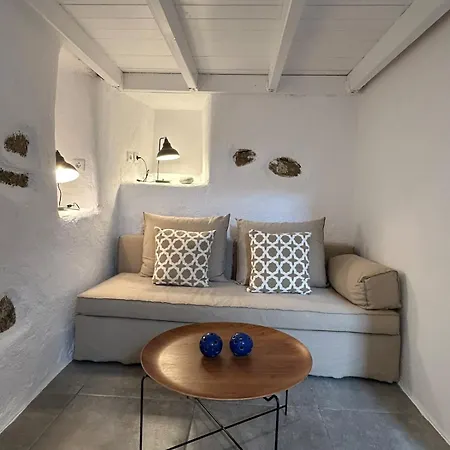 The House Of 8 Mykonos Apart Otel
