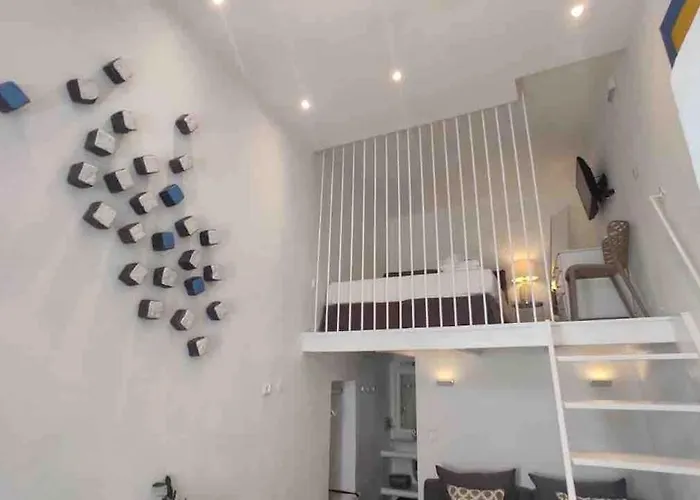 Ξενοδοχείο με διαμερίσματα The House Of 8 Mykonos 3*