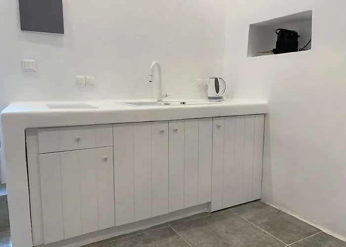 The House Of 8 Mykonos Apart-hotel